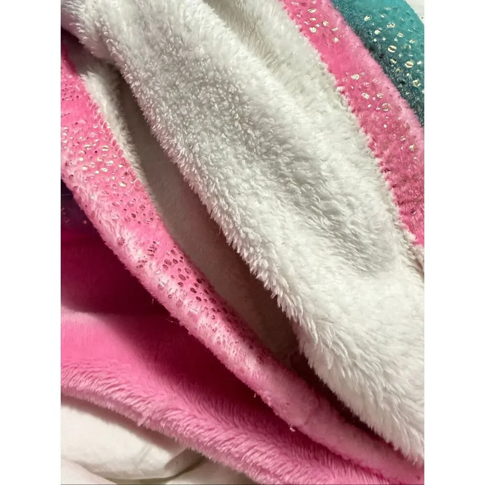 Mermaid tail blanket for kids